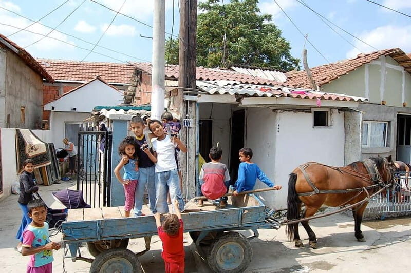 Skopje: Shutka and Aqueduct Guided Tour with Coffee - Good To Know  