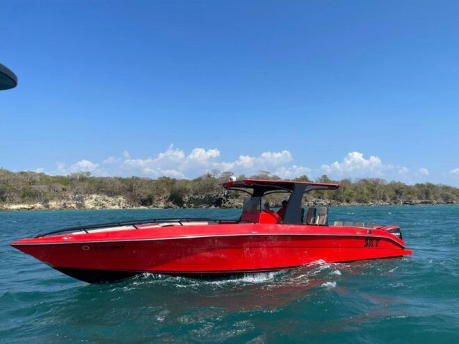 SKY BOAT: Private Full Day Luxury Boats - Logistics & Inclusions