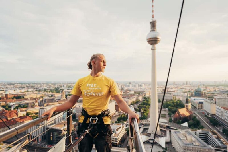 Sky Walk - 120 Meters above Berlin - FAQ