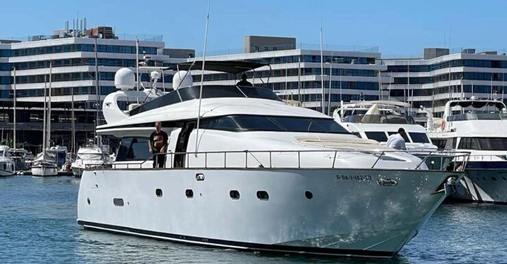 Skyline Boat Tour and Americas Cup Bases Maiora - Good To Know