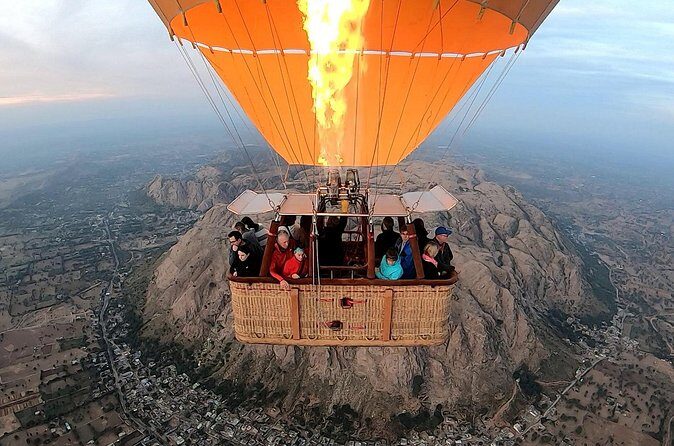 SkyWaltz Hot Air Balloon Safari - The Sum Up