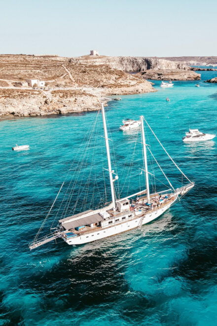 Sliema: Three Bay Cruise With Lunch & Optional Transfers - Pickup and Accessibility
