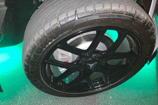 Slingshot Rental - Meeting and Pickup