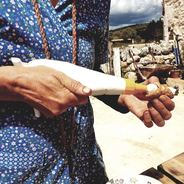 Slowlife Family Farm: From Garden to Table - What Makes This Tour Stand Out?