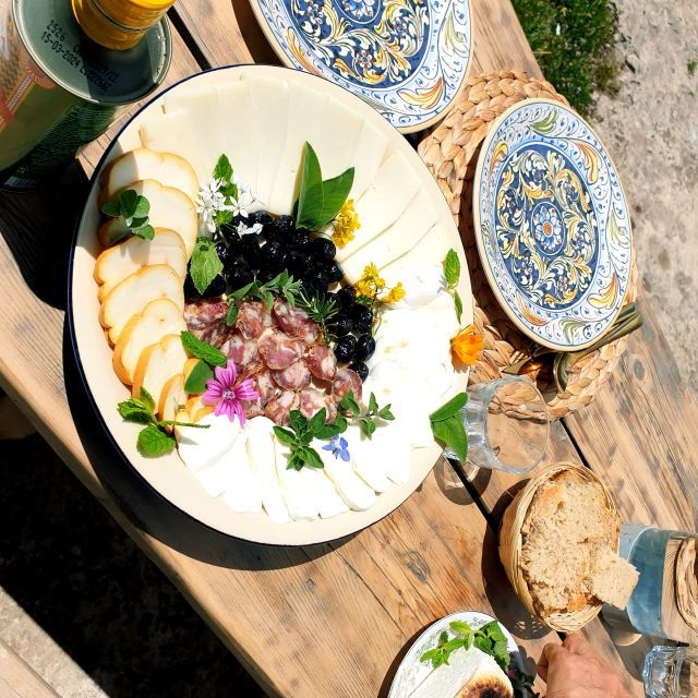 Slowlife Family Farm: From Garden to Table - Practical Tips for Travelers