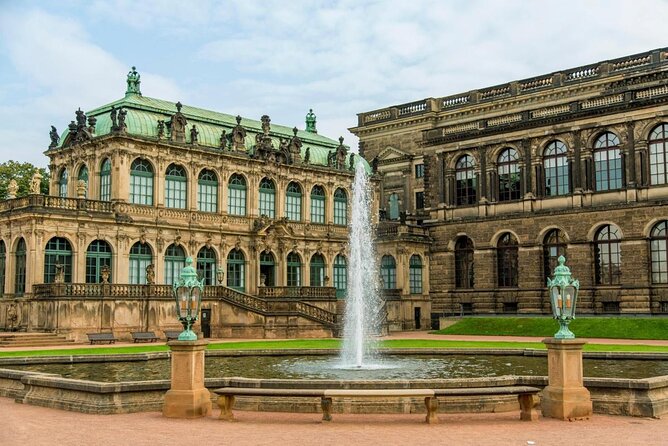Small City Tour by Bike - Booking Information