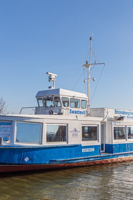 Small Crane Tour With MS Swantevit From Zingst - Detailed Itinerary