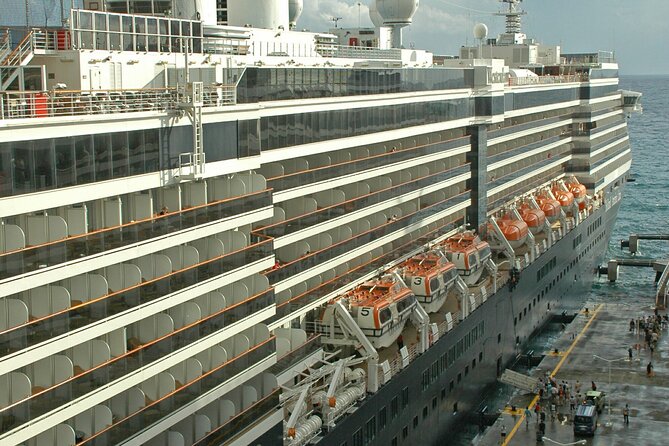 Small Executive Minibus Private Transfers From London - Additional Information