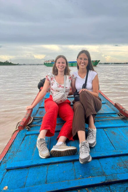 Small Group 10 People to Mekong Delta & Vinh Trang Pagoda - Unique Cultural Experiences