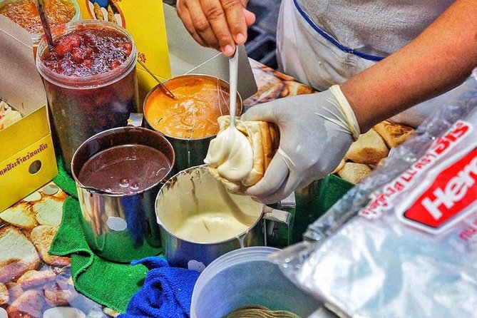 Small-Group 2.5-Hour Street Food Tour of Bangkok - Benefits of Joining a Guided Food Tour