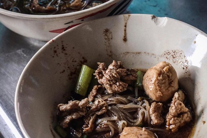 Small-Group 2.5-Hour Street Food Tour of Bangkok - Language and Cultural Immersion