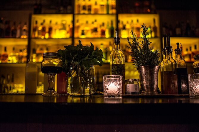 Small-Group 2-Hour Hidden Nightlife Tour in Paris - What to Expect
