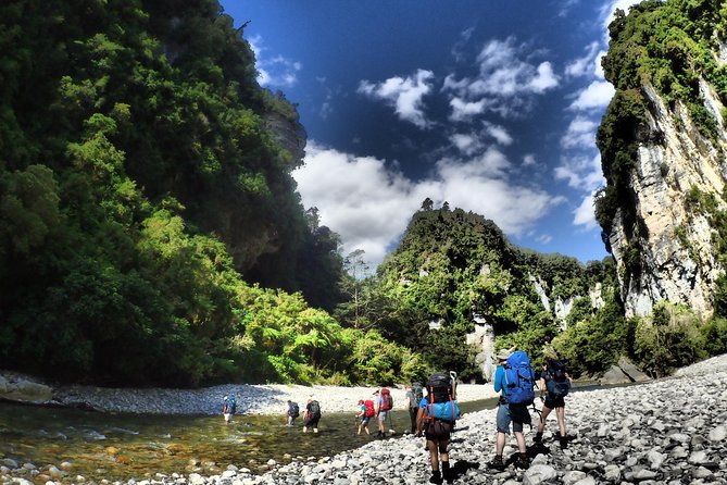 Small-Group 23-Day Hiking Tour: North and South Islands  - Auckland - Price and Terms & Conditions