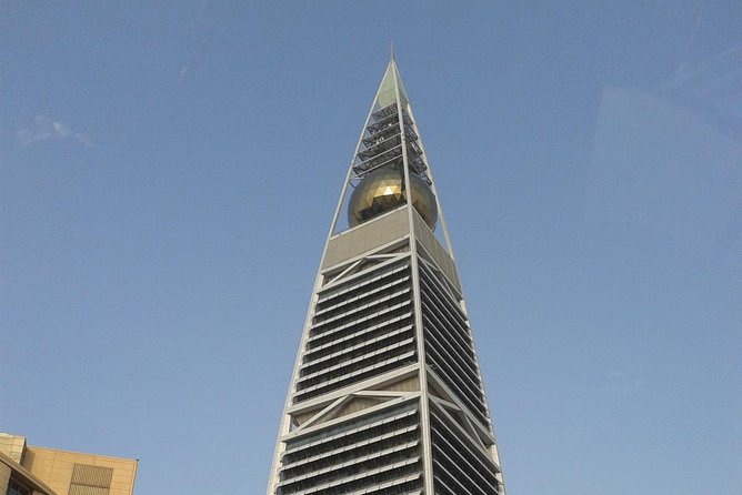Small Group Adventure Tour in the Kingdom of Saudi Arabia With a German Tour Guide - Inclusions and Support Services