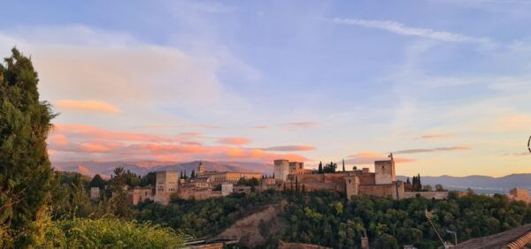 Small Group Albaicin & Granada Historic Center Walking Tour - The Sum Up