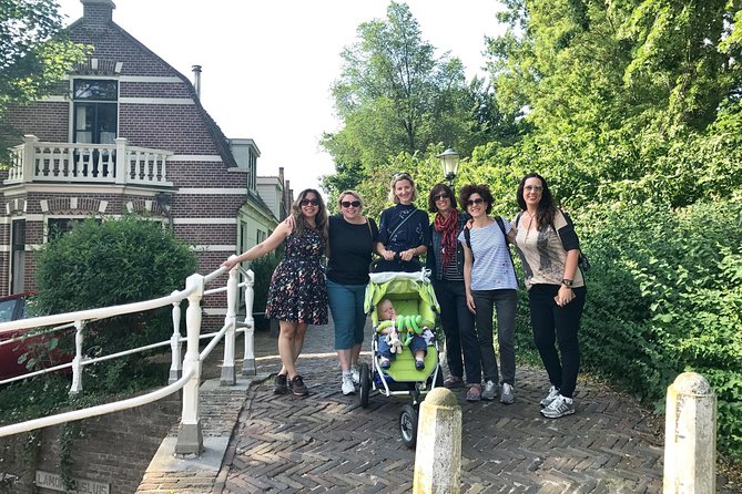 Small Group Alkmaar City Walking Tour - Benefits of a Small Group Tour