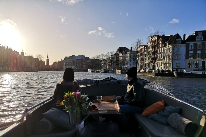 Small Group Amsterdam Evening Cruise - Cruise Location and Amenities
