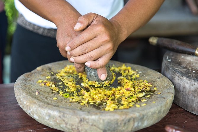 Small Group Balinese Cooking Class on an Organic Farm in Ubud - Overview of the Experience