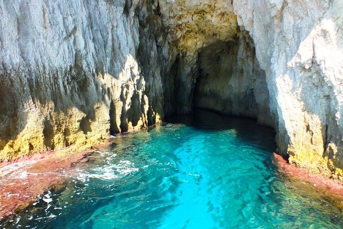 Small Group Boat Tour of Ortigia With Visits to the Caves and Swimming  - Sicily - Cancel 24H Pr - Inclusions and Meeting Points