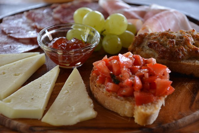 SMALL GROUP Chianti 2 Wineries & Lunch (Max 8 People) - Background