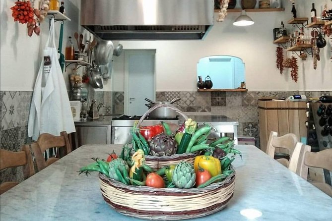 Small Group Cooking Class in Sorrento With Prosecco & Tiramisù - Location and Pricing Details