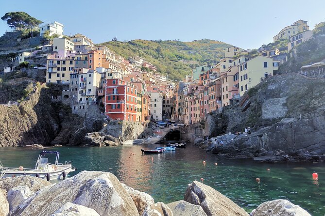Small Group Day Tour in Cinque Terre and Pisa From Florence - Meeting Point Details