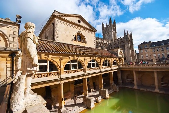 Small-Group Day Trip to Bath, Lacock and Stonehenge From London - Learn About the History and Theories Behind Stonehenge