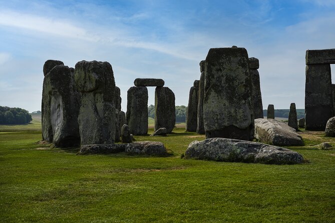 Small-Group Day Trip to Stonehenge, Bath and Windsor From London - Tour Highlights and Inclusions