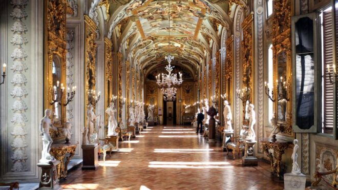 Small Group: Doria Pamfilij Gallery - Inclusions and Meeting Point