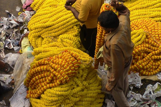 Small-Group Early-Morning Walking Tour With Breakfast, Kolkata (Feb ) - Tour Highlights