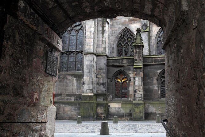 Small Group Edinburgh Witches Trials and Truth Tour - Miscellaneous