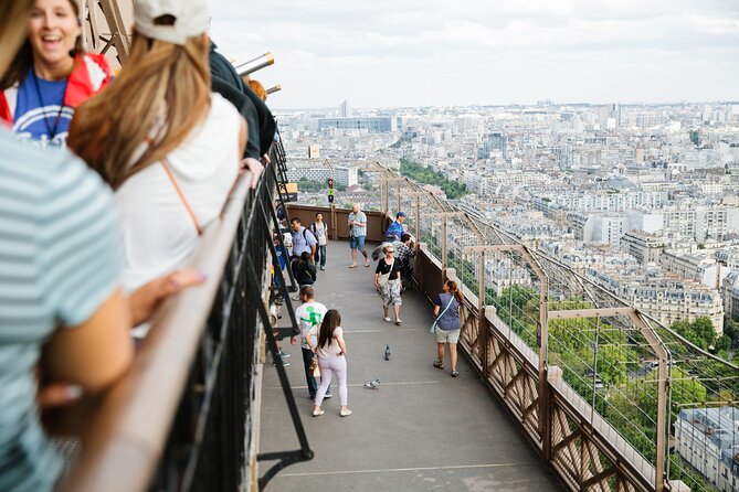 Small-Group Eiffel Tower Tour With Reserved Entry & Summit Access - Tour Details