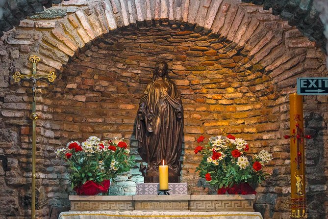 Small Group Ephesus and Sirince Day Tour From Kusadasi/Selcuk - Meeting and Pickup