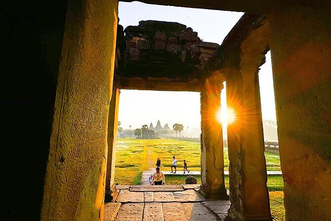 Small-Group Explore Angkor Wat Sunrise Tour with Guide - Small-Group Explore Angkor Wat Sunrise Tour with Guide — A Deep Dive