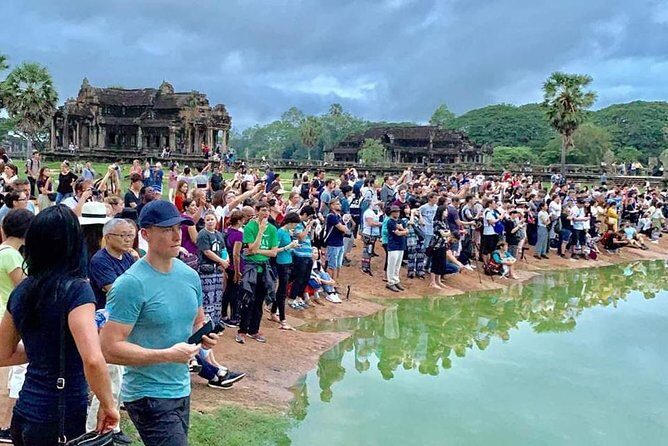 Small-Group Explore Angkor Wat Sunrise Tour with Guide - Who Is This Tour Best For?