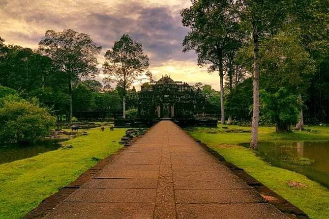 Small-Group Explore Angkor Wat Sunrise Tour with Guide - FAQ