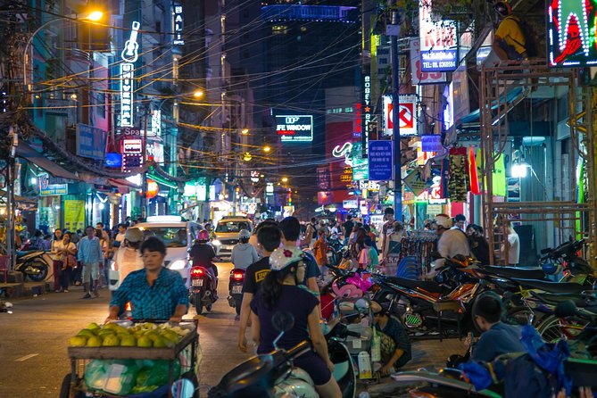 Small-Group Foodie by Night in Saigon (04 Hours) - The Sum Up