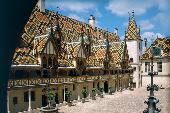 Small-Group Full-Day Tour of Côte De Nuits, Côte De Beaune Vineyards and Beaune Historical District - Tour Highlights and Positive Experiences