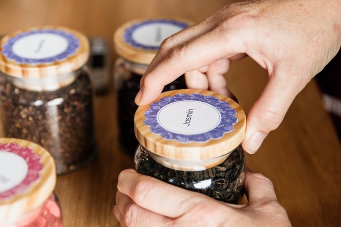 Small-Group Gin Masterclass in Gold Coast - Explore the History and Process of Gin Making