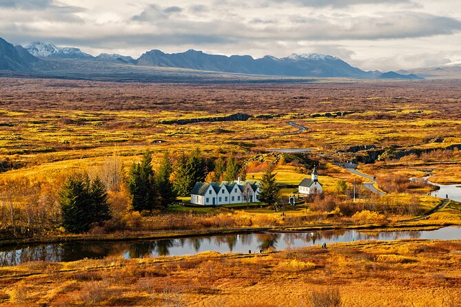 Small Group Golden Circle and Friðheimar Farm Lunch - Common Questions