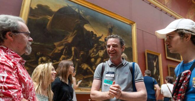 Small Group Guided Louvre Highlights Tour - Explore the Sprawling Layout of the Museum