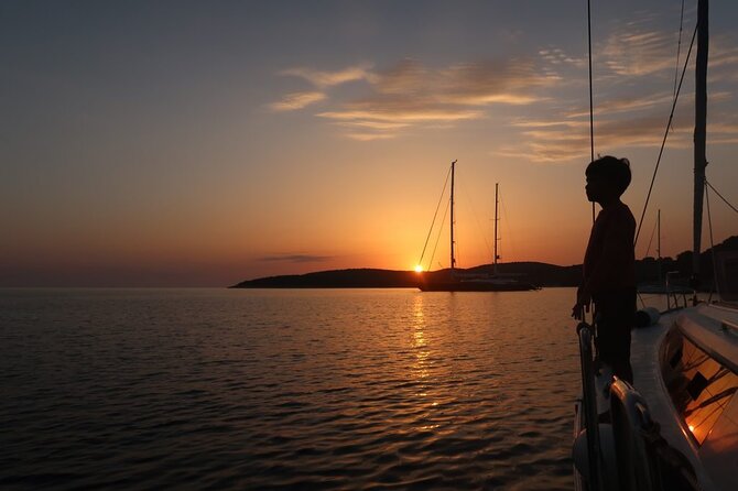 Small-Group Guided Sunset Sailing Trip to Dia Island From Heraklion - Pricing and Provider Information