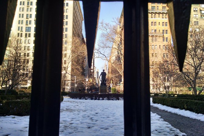 Small-Group Guided Tour of NYCs Flatiron & Gramercy - New York City - Iconic Sites and Landmarks
