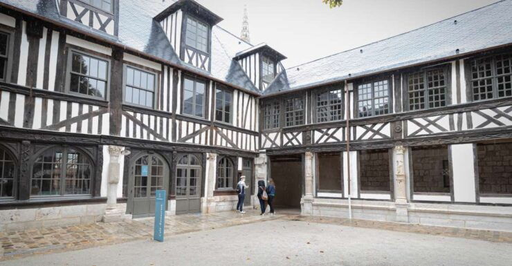 Small Group Guided Tour of the Secret History of Rouen - Tour Details