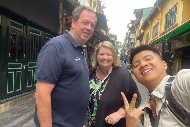 Small-group Hanoi Highlights Weekend Walking Tour - The Heart of Vietnamese Culture: Temple of Literature & Vietnam’s First University