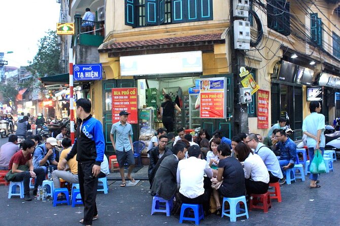 Small-Group Hanoi Street Food Tour With a Real Foodie - Meeting and Pickup Details