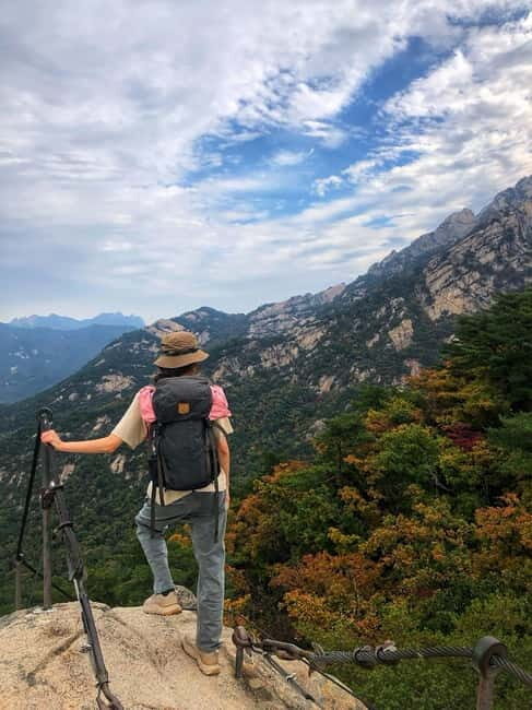Small Group Hike on Mt. Bukhans Secret Paths & Local Lunch - Good To Know