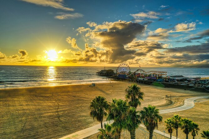 Small-Group Hollywood and Los Angeles Day Tour From Las Vegas - Itinerary and Locations