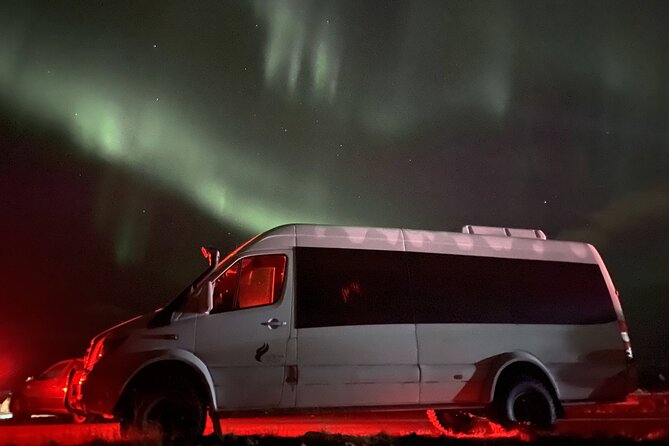 Small Group Hunting for the Northern Lights in Reykjavík EngRus - Booking and Payment