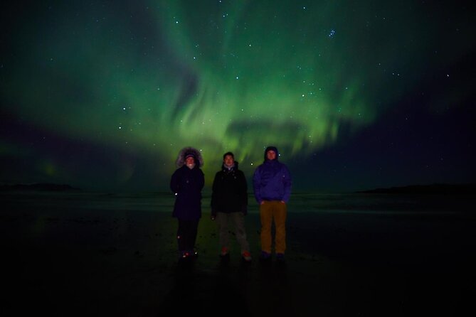 Small Group Hunting for the Northern Lights in Reykjavík EngRus - Cancellation Policy